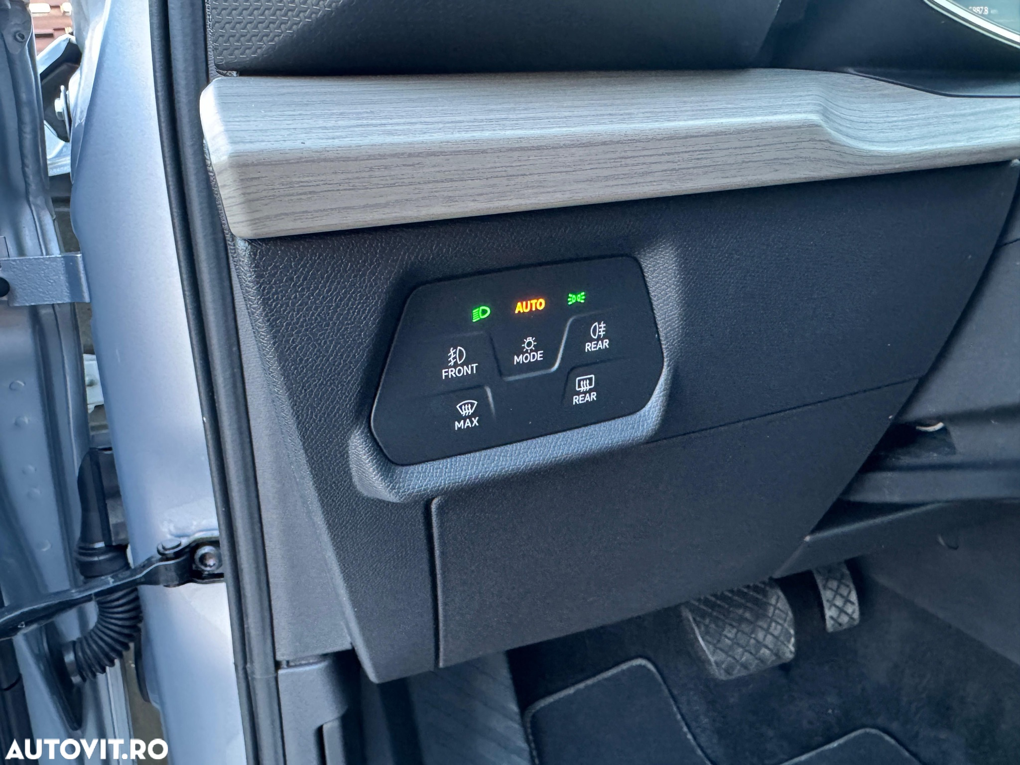 Seat Leon Sportstourer 1.4 e-Hybrid DSG Xcellence Plus - 14