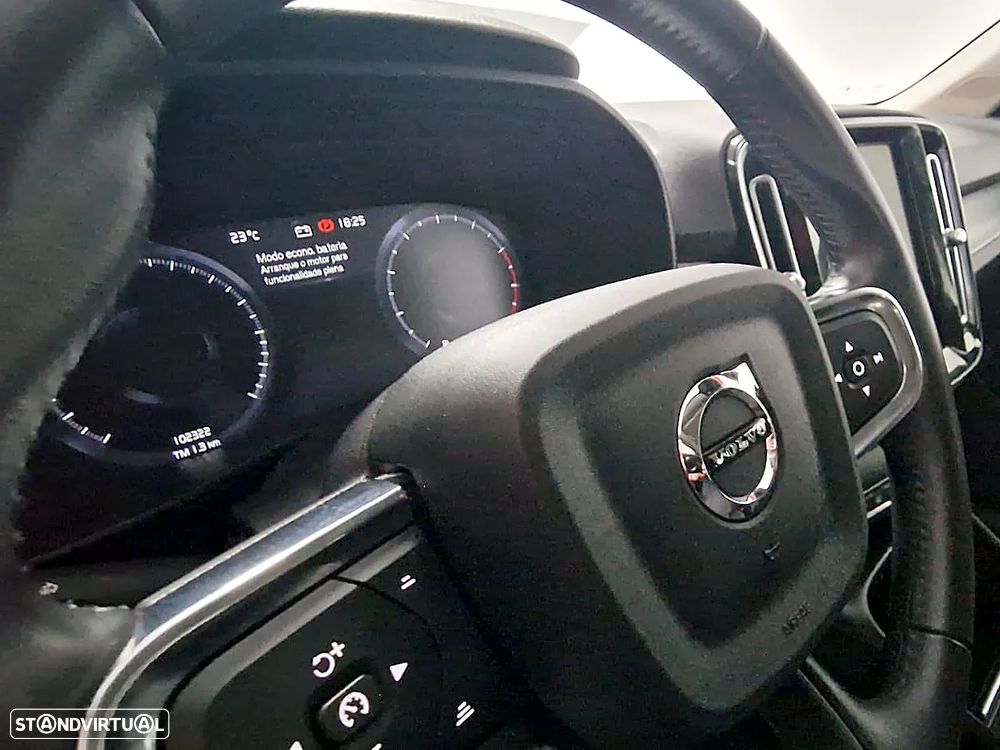Volvo XC 40 1.5 T2 Momentum Plus Geartronic - 15