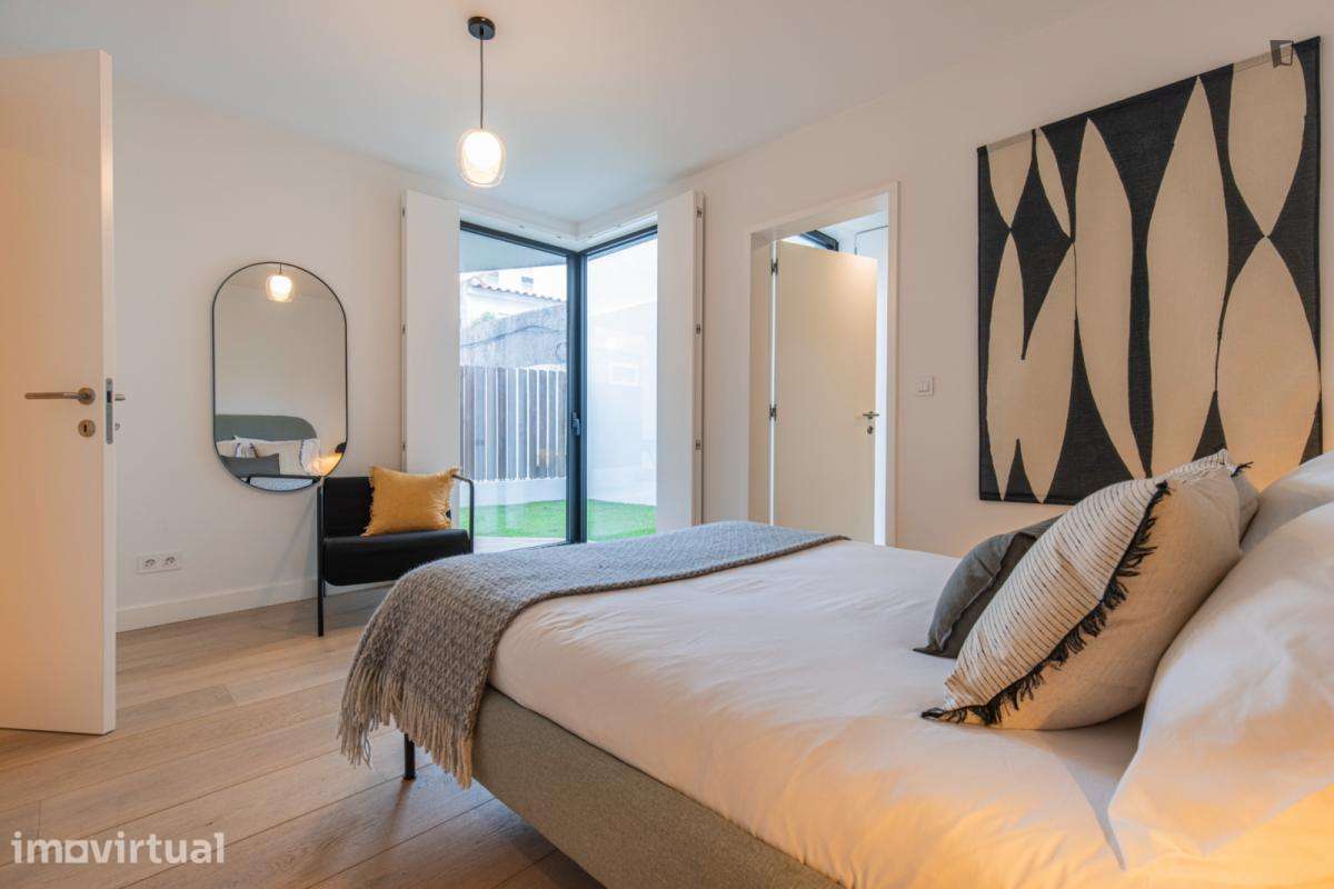 Apartamento com 1 quartos - localizado em Campo de Ourique Lisbon - Grande imagem: 2/48