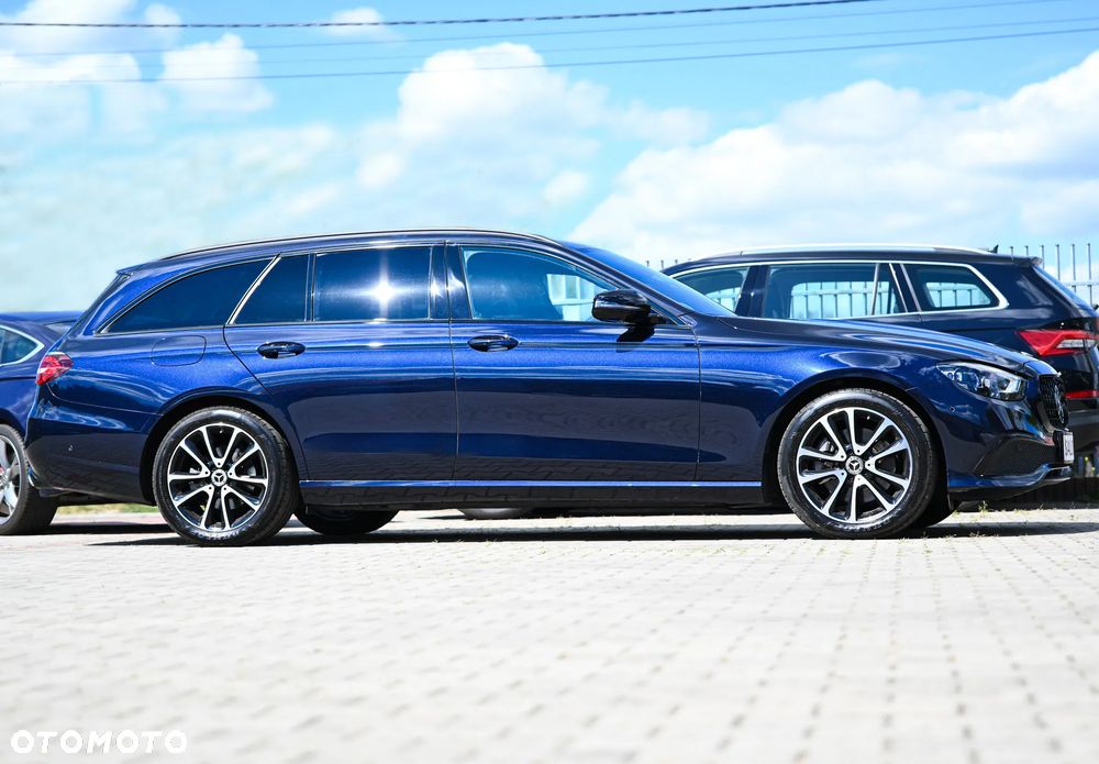 Mercedes-Benz Klasa E 220 d 9G-TRONIC Night Edition - 38