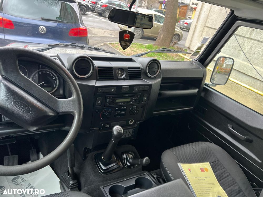 Land Rover Defender 110 2.4I SE - 3