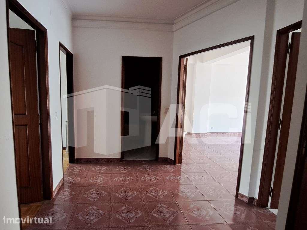 Apartamento T2 - Grande imagem: 3/15