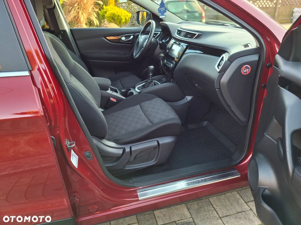 Nissan Qashqai - 2