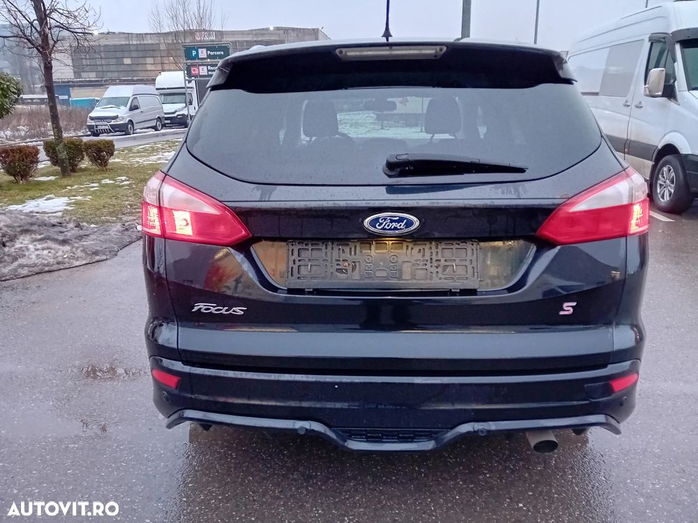 Ford Focus 1.6 EcoBoost Start Stop Titanium - 24