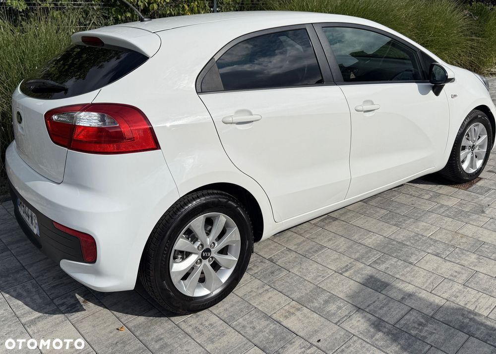 Kia Rio 1.2 Business Line - 9