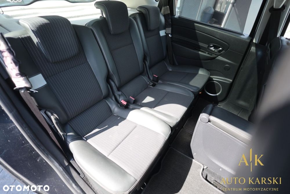 Renault Scenic - 32