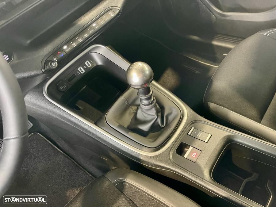 Jeep Avenger 1.2 GSE T3 Altitude - 19