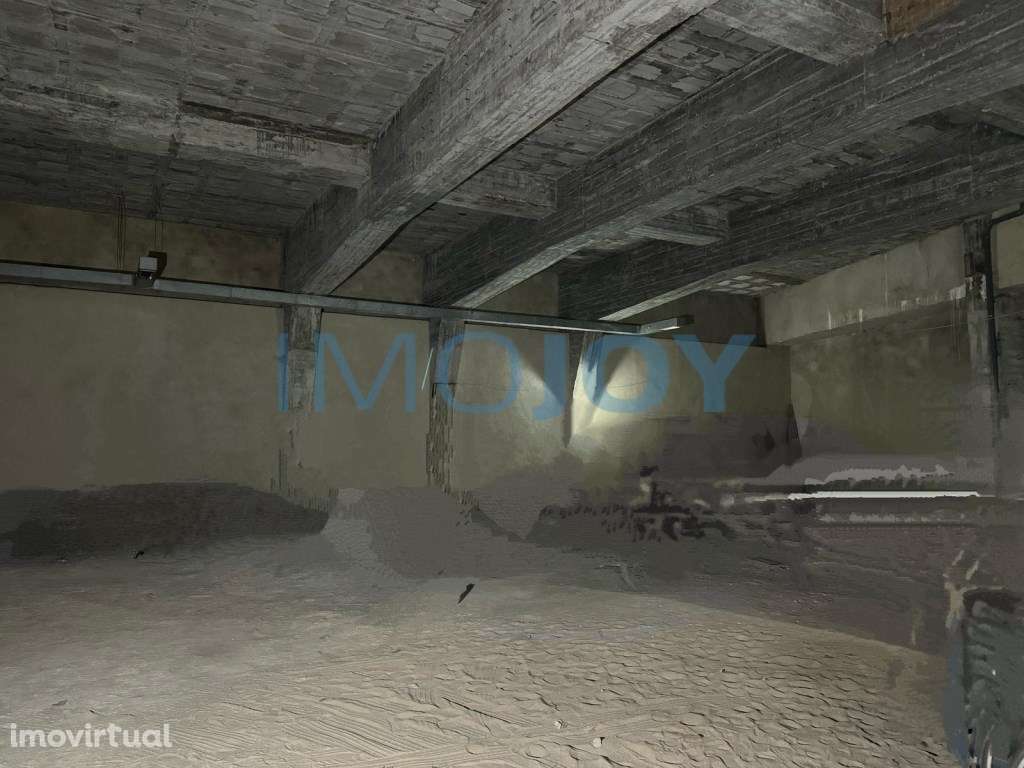 Garagem no Centro da Parede - Grande imagem: 4/9