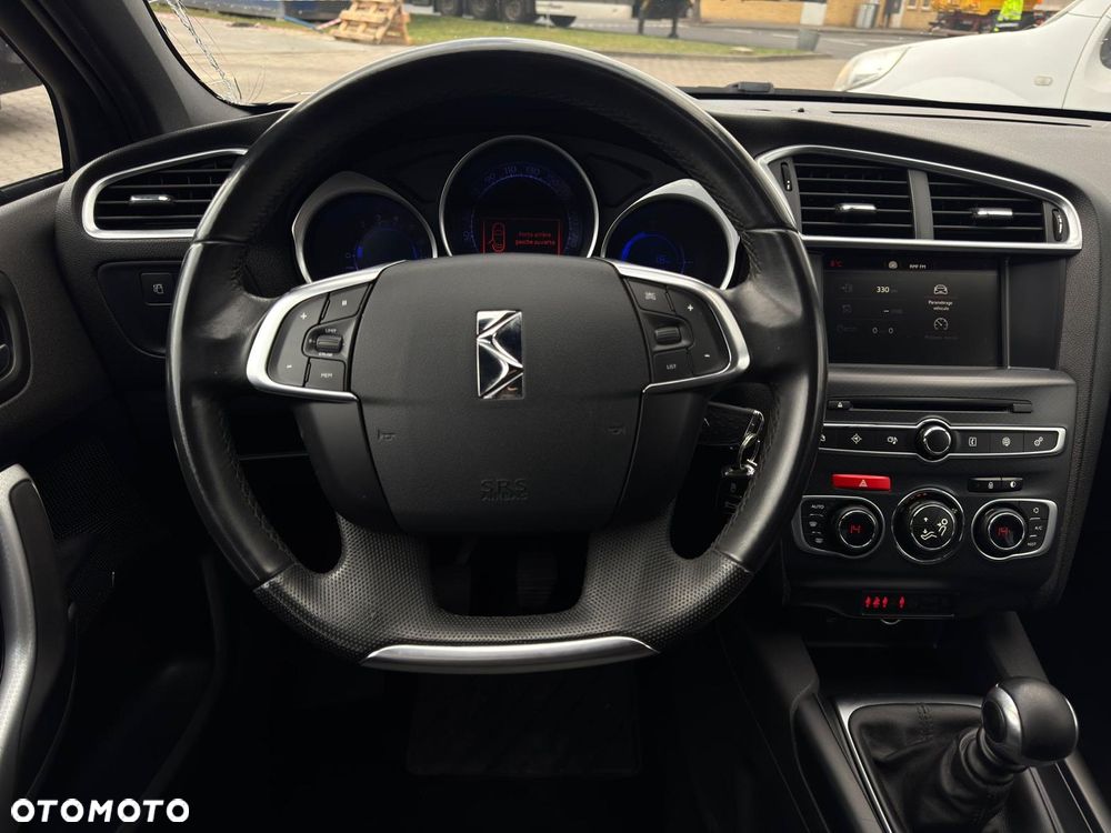DS Automobiles DS 4 Crossback - 10