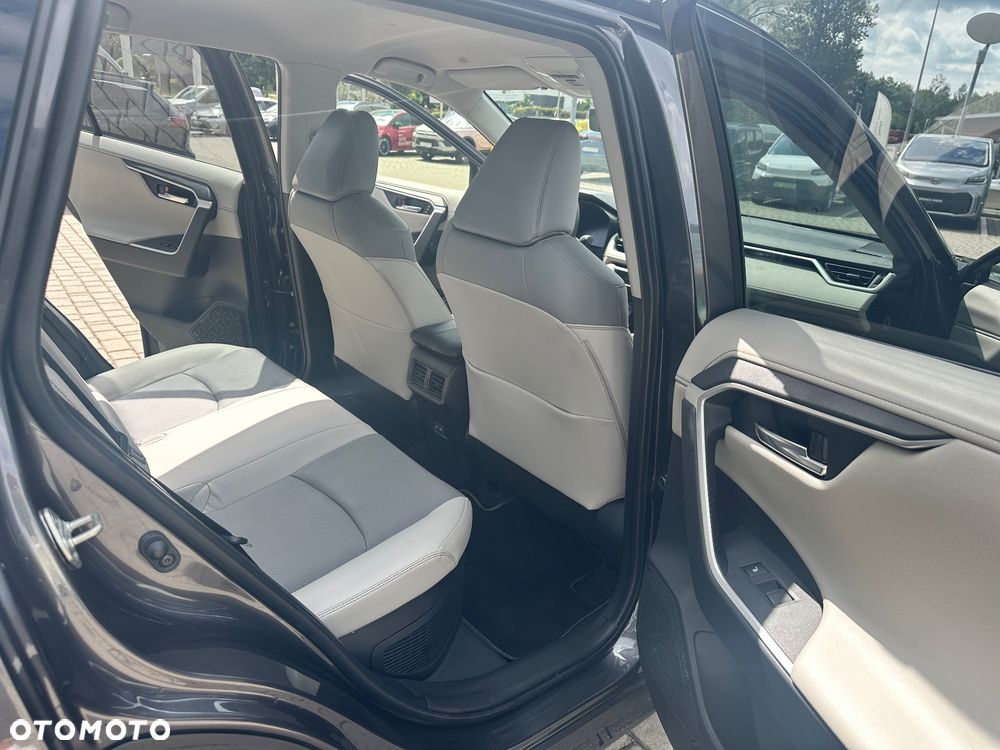 Toyota RAV4 - 13