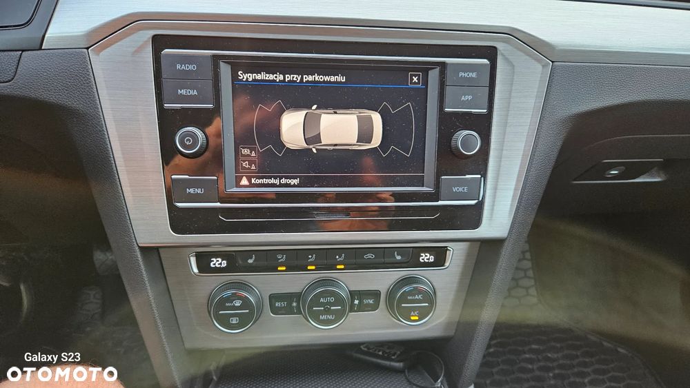 Volkswagen Passat - 10