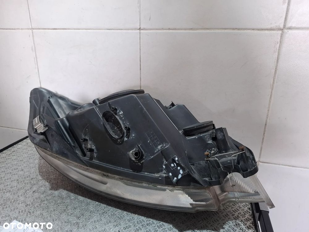 Lampa lewy przód soczewka Ford Kuga MK1 2012 rok BV4J13W030AA - 5