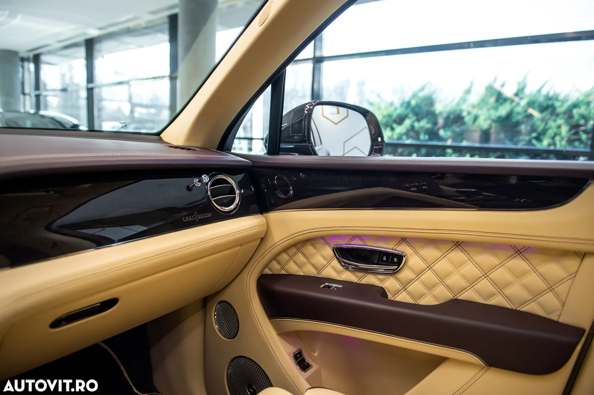 Bentley Bentayga - 29