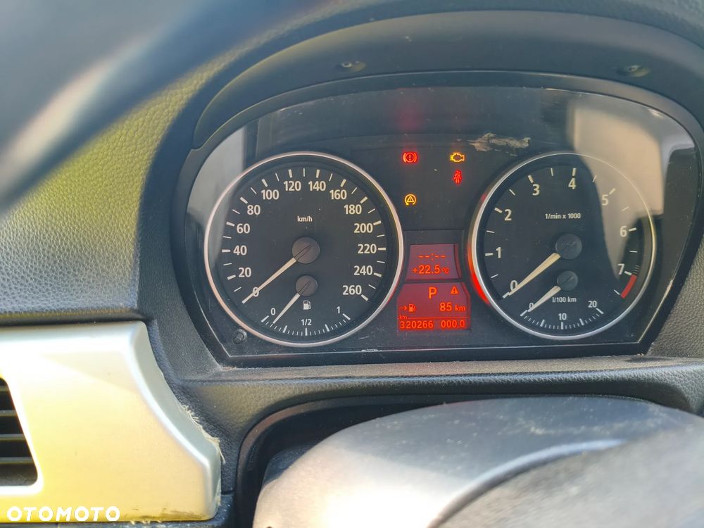 BMW Seria 3 330xi - 2