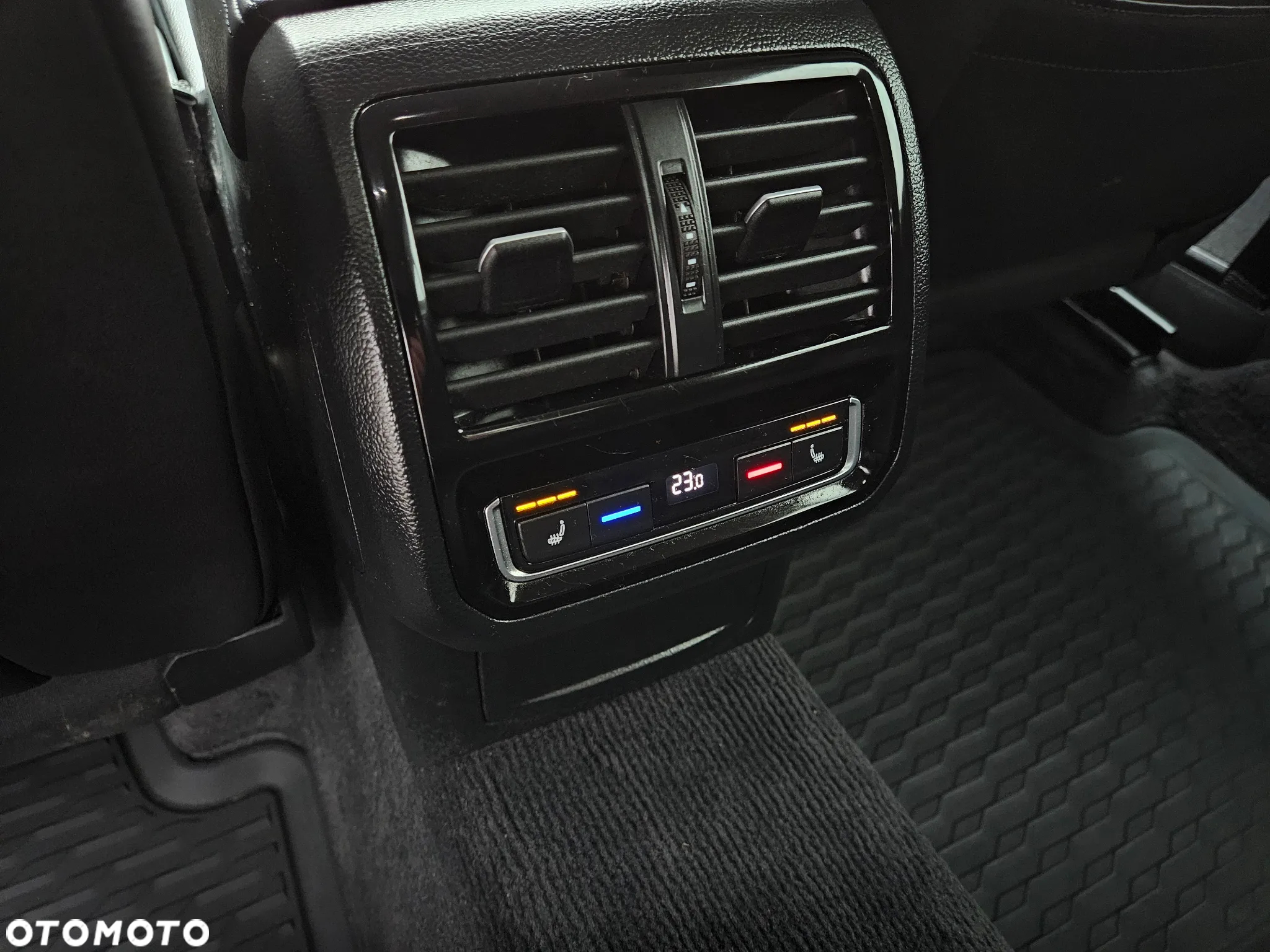 Volkswagen Arteon 2.0 TDI Bi-Turbo SCR 4Mot Elegance DSG - 7