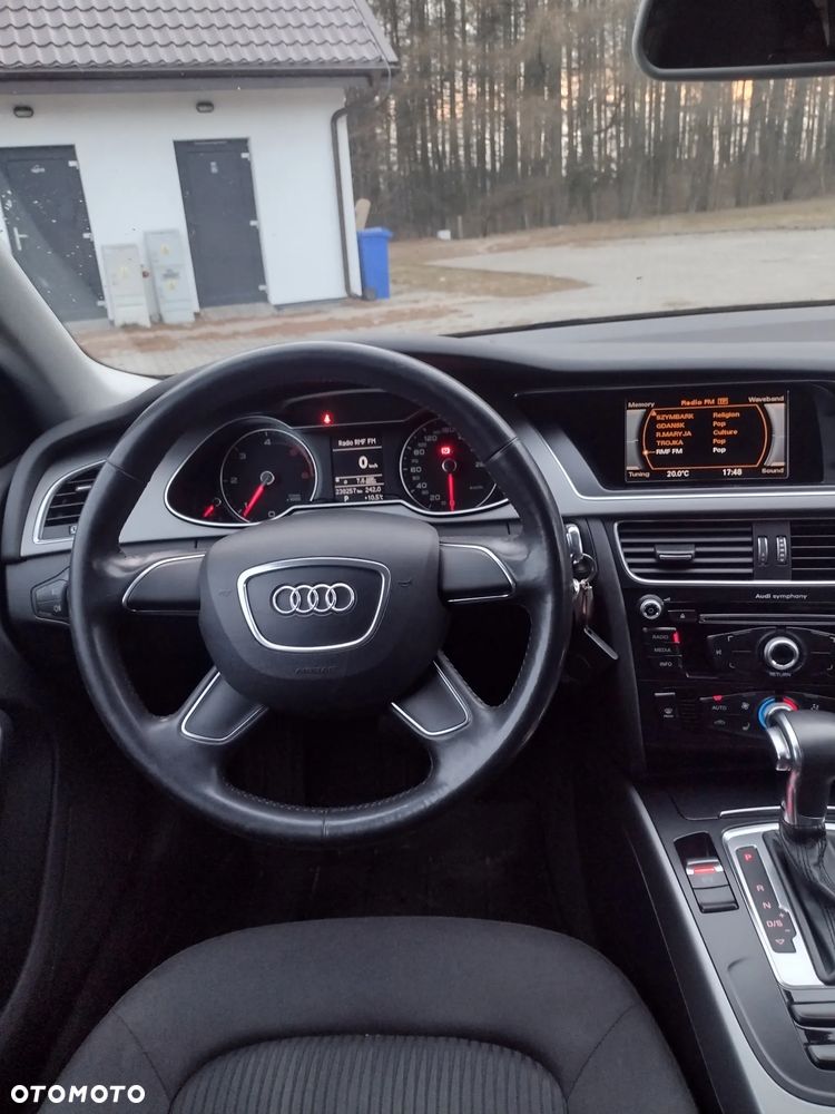 Audi A4 Avant 2.0 TDI DPF multitronic Attraction - 9