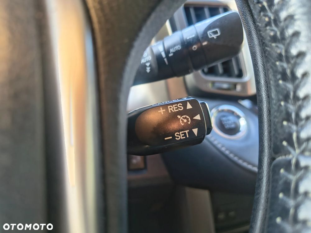 Toyota RAV4 2.2 D-4D 4x4 Automatik Edition - 31