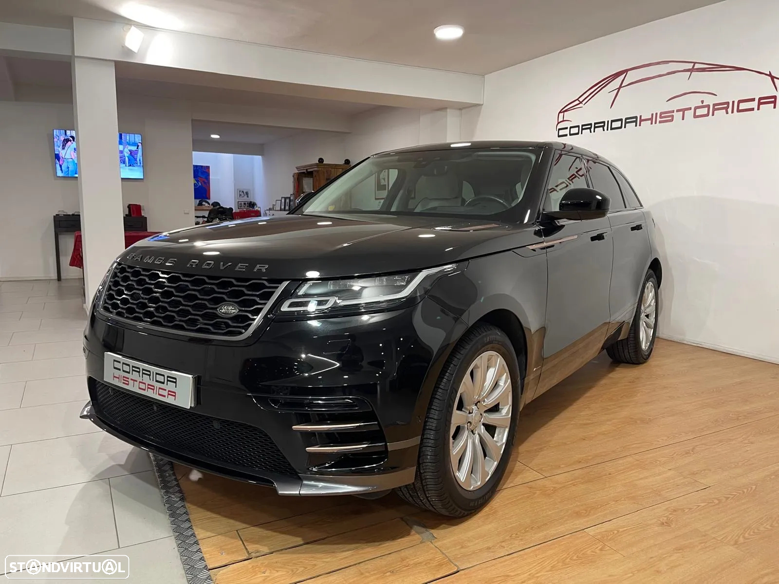 Land Rover Range Rover Velar 2.0 D R-Dynamic S - 4