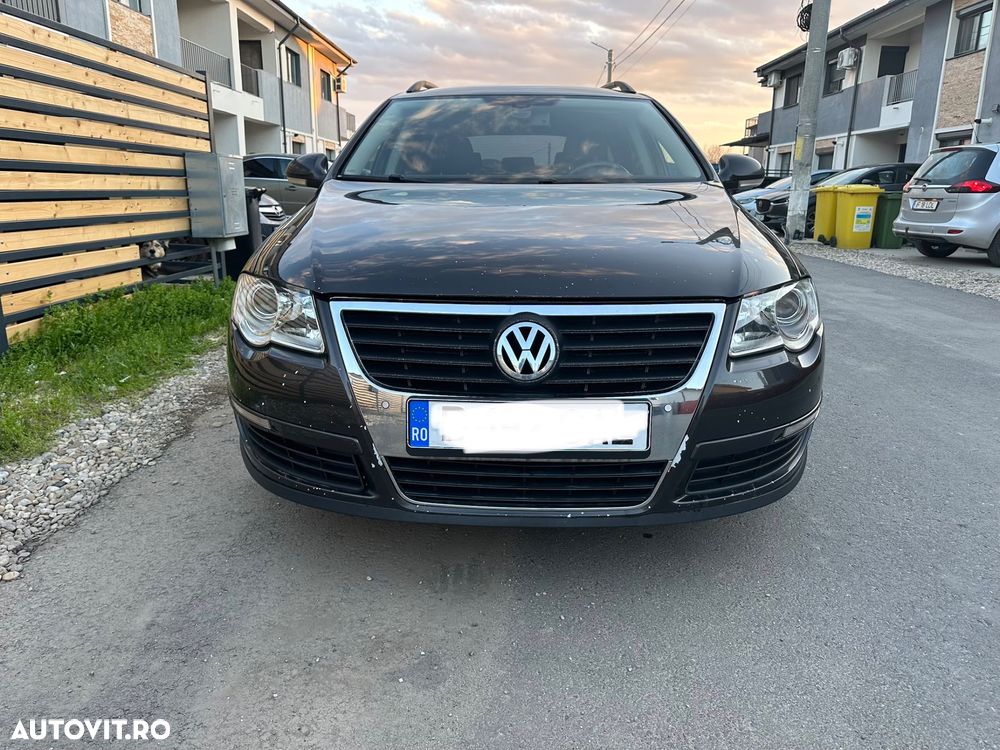 Volkswagen Passat 1.6 TDI DPF BlueMotion Technology Comfortline - 2