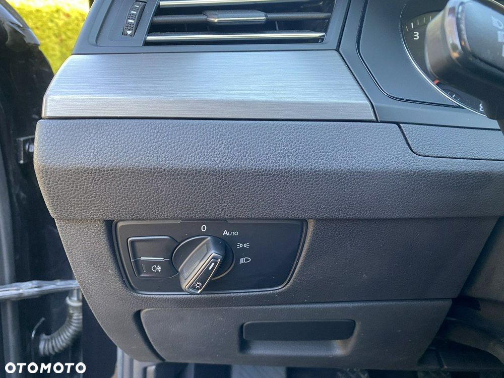 Volkswagen Passat 1.5 TSI EVO Essence - 25