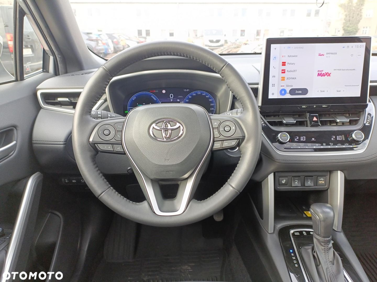 Toyota Corolla Cross - 17