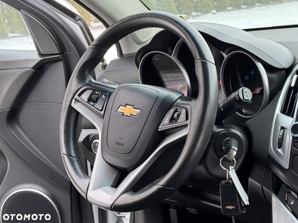 Chevrolet Cruze 1.8 LT+ - 32