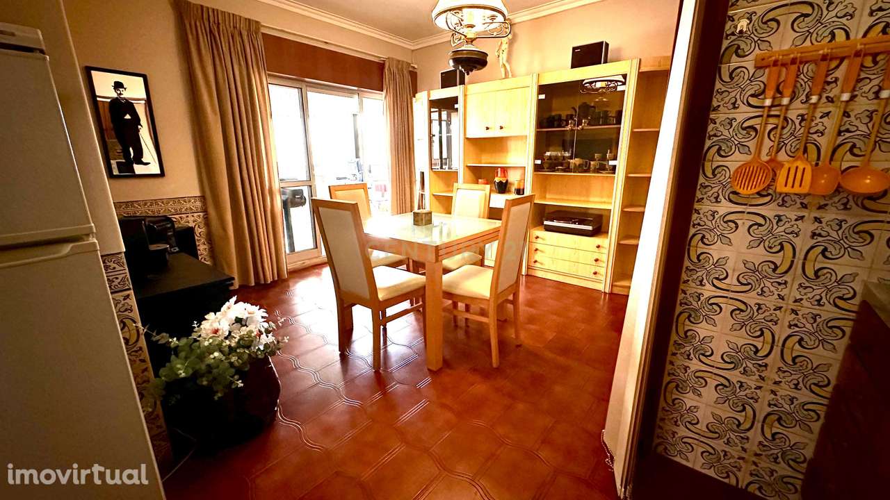 Apartamento T2 com Terraço no Centro da Amadora - Grande imagem: 4/25