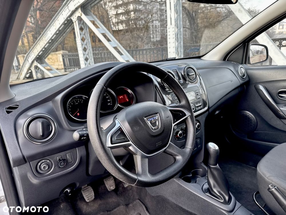 Dacia Sandero - 10
