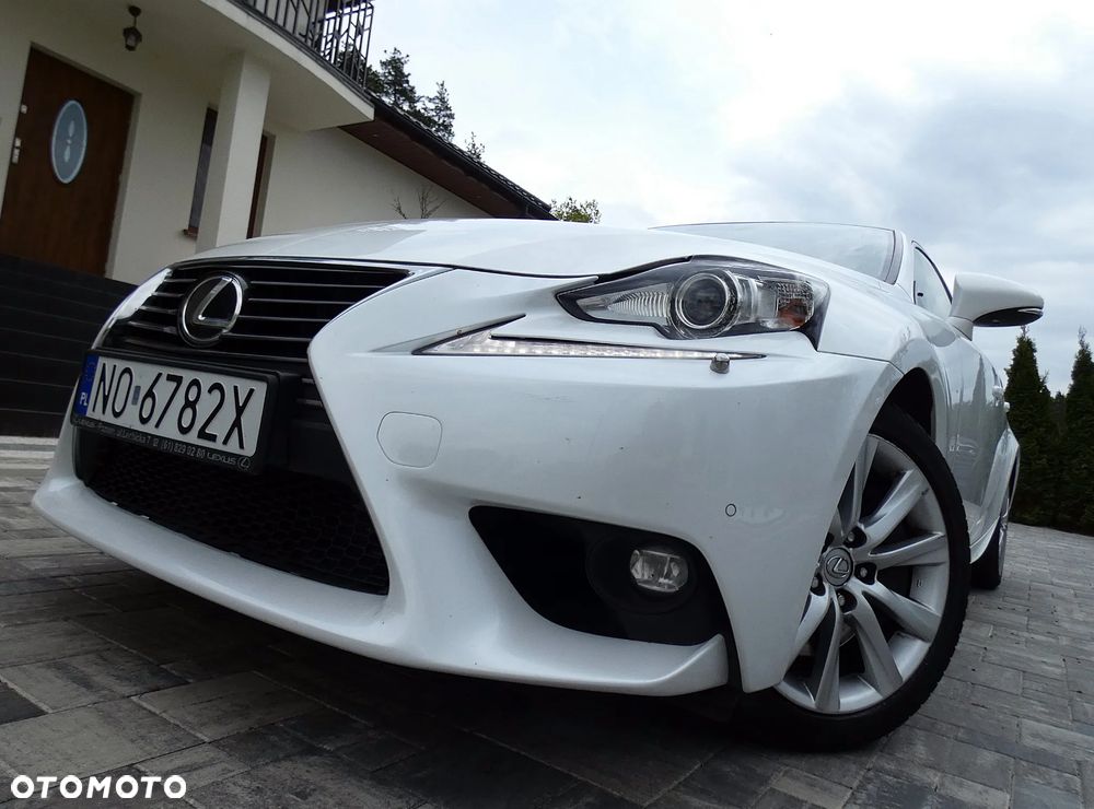 Lexus IS 200t / 300 Black - 3