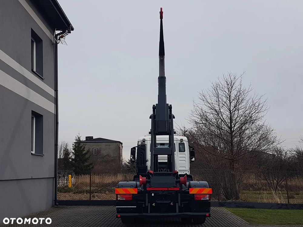 MAN TGS 26.420 E6 HAKOWIEC HS20 6x2 3-OSIE - 23