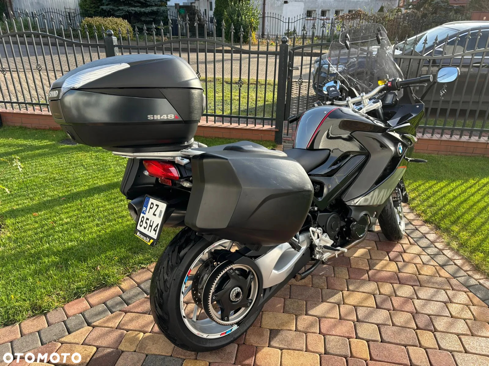 BMW F - 4
