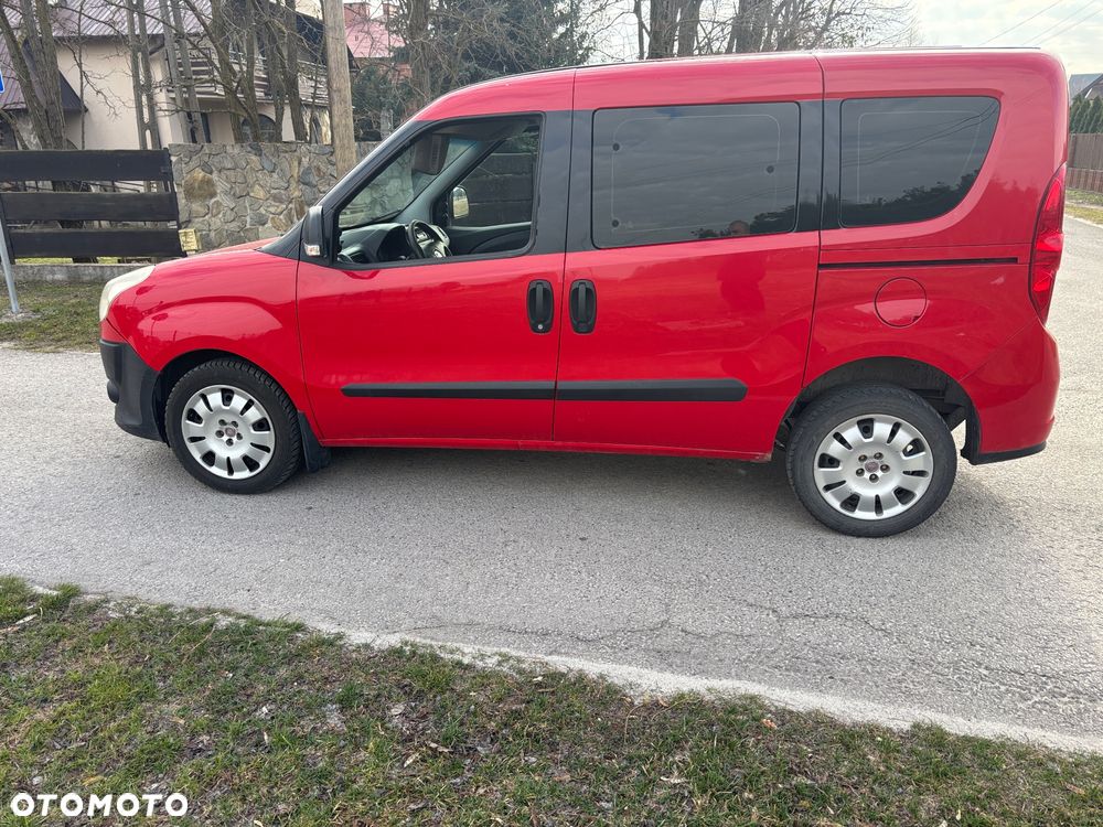 Fiat Doblo 1.6 Multijet 16V Emotion - 25