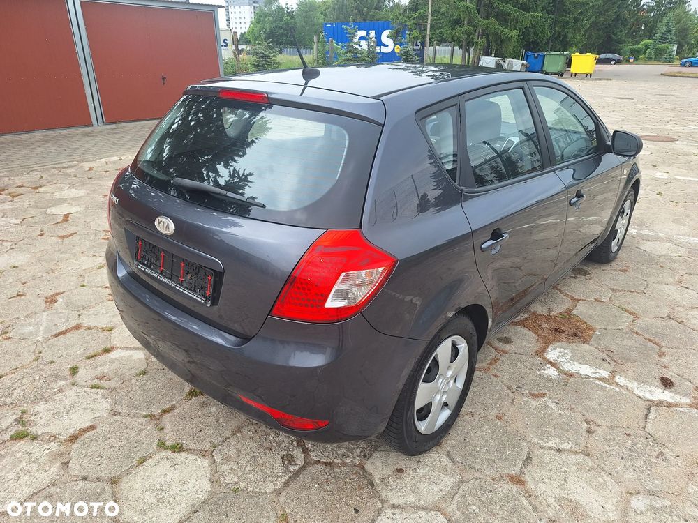 Kia Ceed 1.4 CVVT Spirit - 26