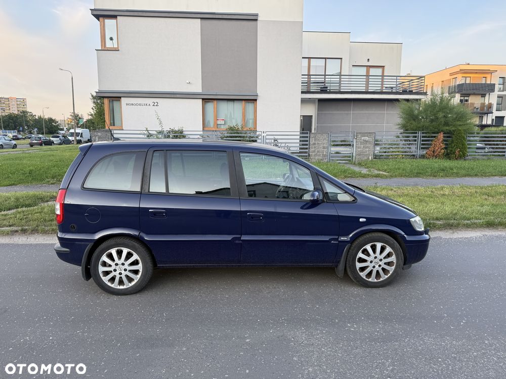 Opel Zafira - 8