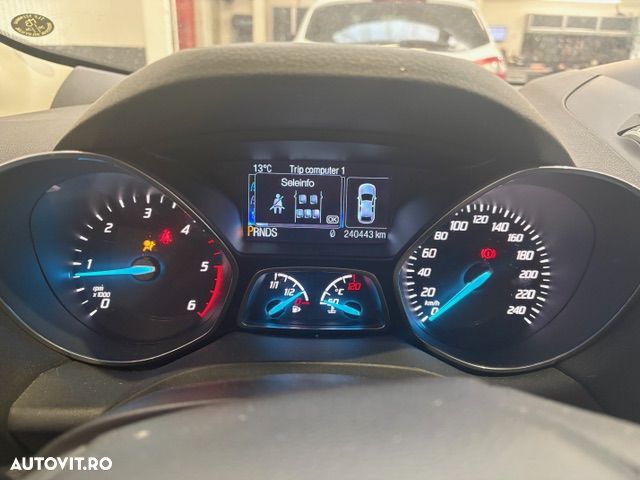 Ford Kuga 2.0 TDCi 4WD Powershift Titanium - 16