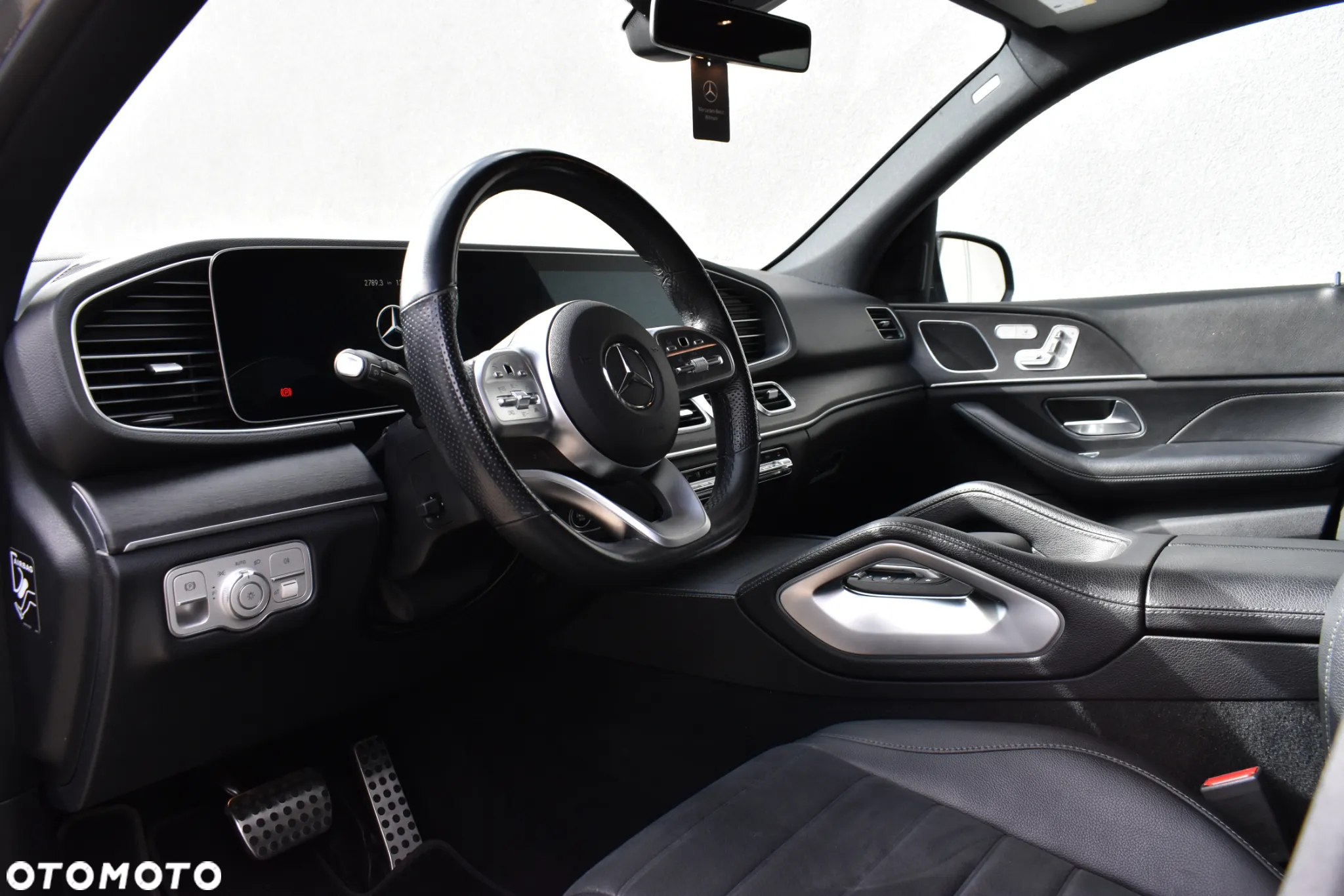 Mercedes-Benz GLE 300 d 4Matic 9G-TRONIC AMG Line - 13