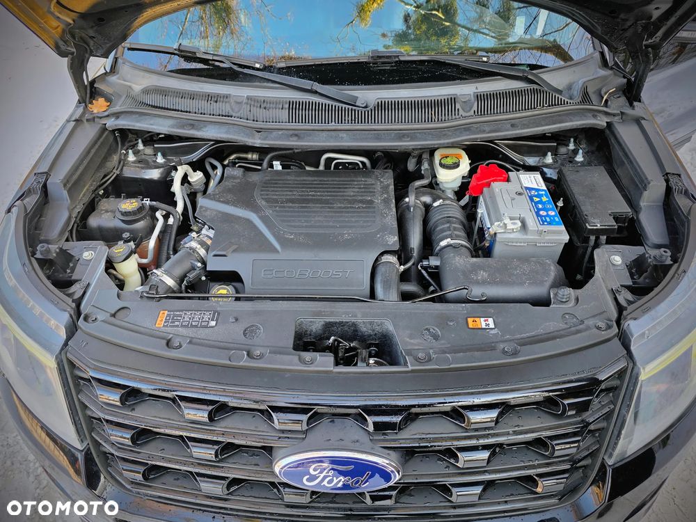 Ford Explorer - 26
