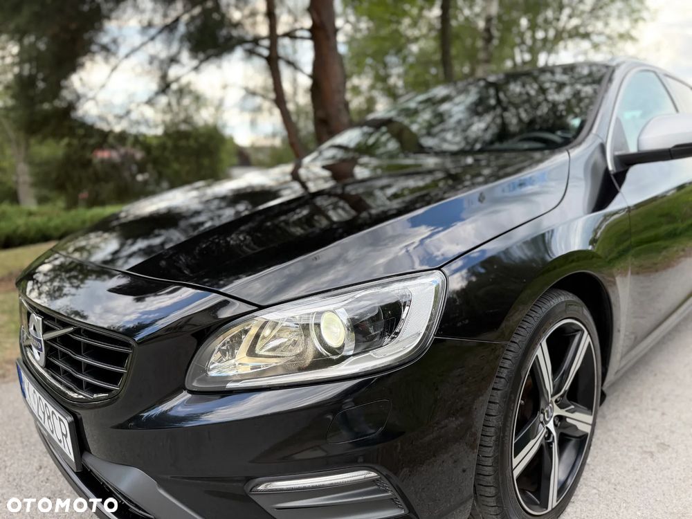 Volvo V60 D4 Geartronic R-Design - 35