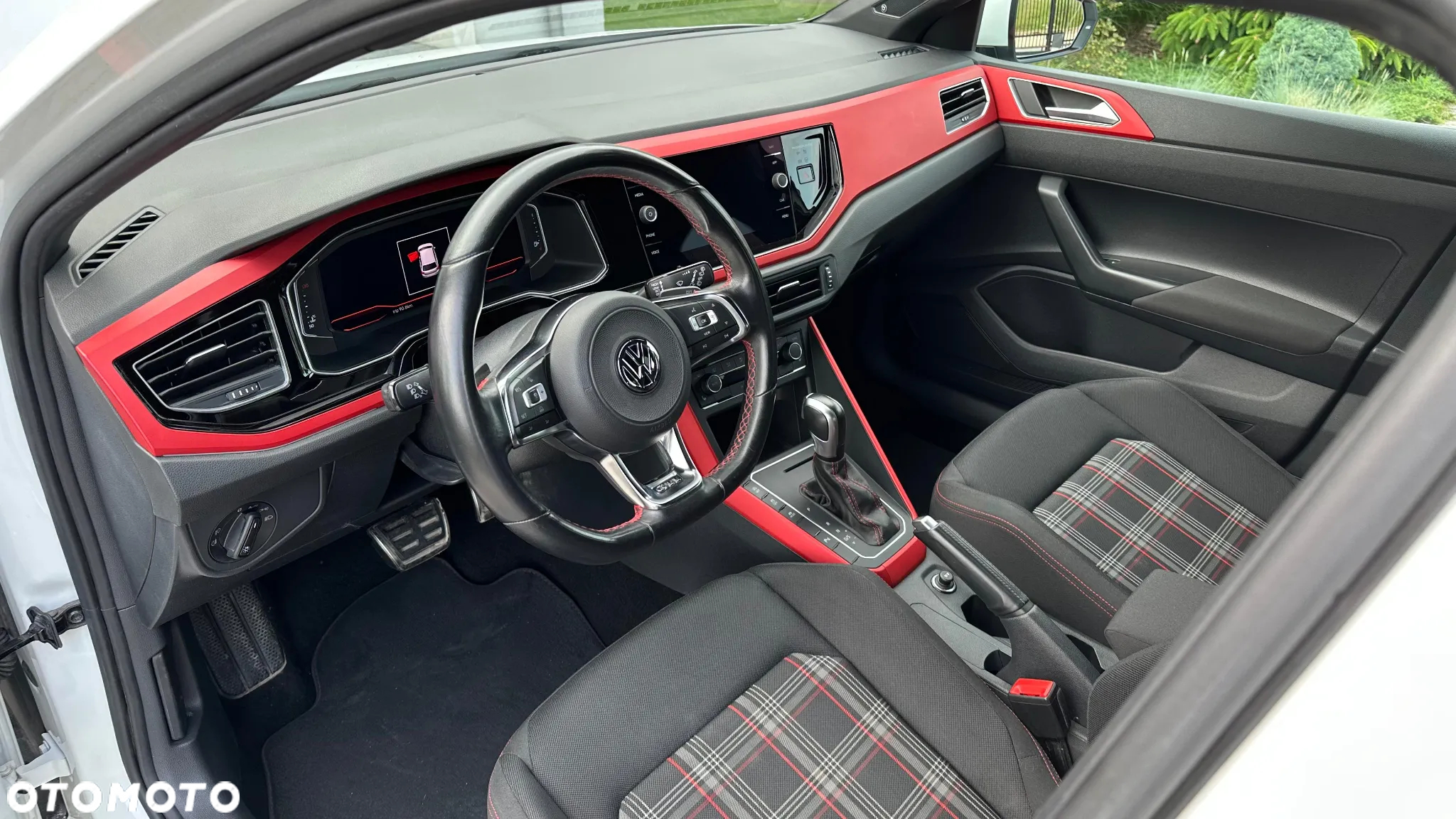 Volkswagen Polo 2.0 TSI GTI DSG - 17