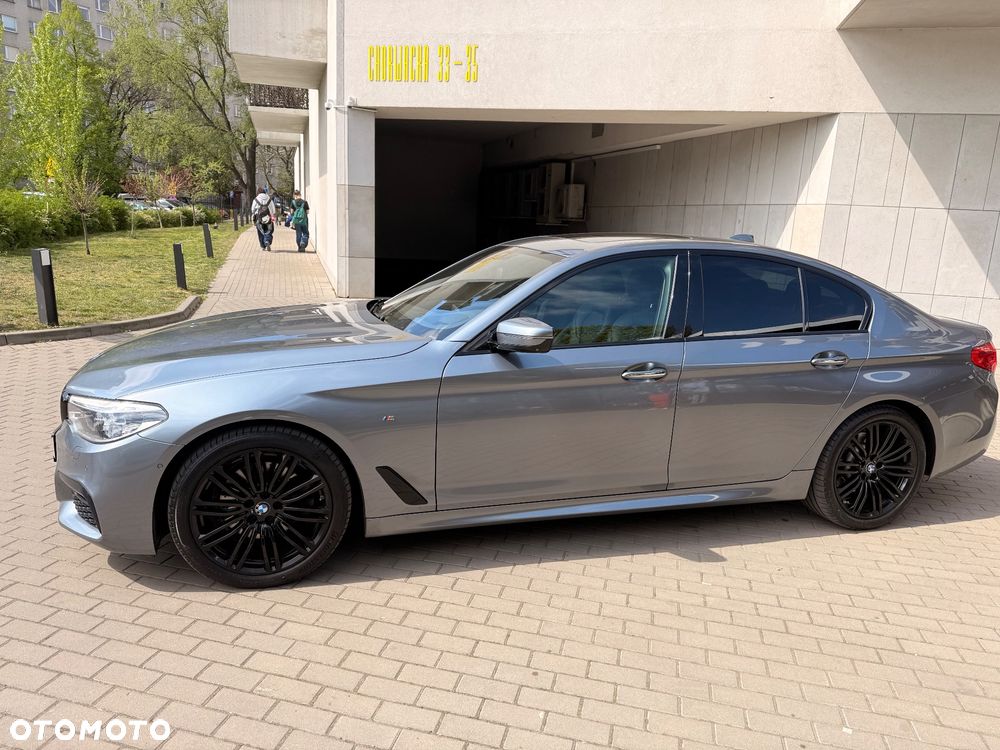 BMW Seria 5 520d xDrive - 9