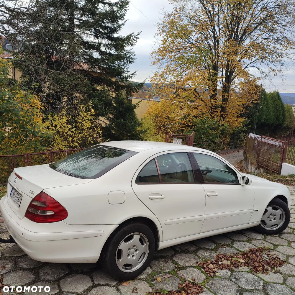 Mercedes-Benz Klasa E - 2
