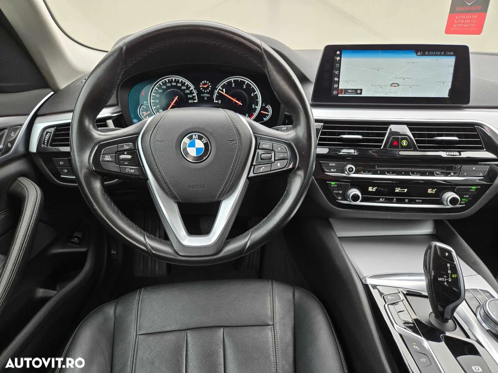 BMW Seria 5 520d xDrive Touring Aut. - 7