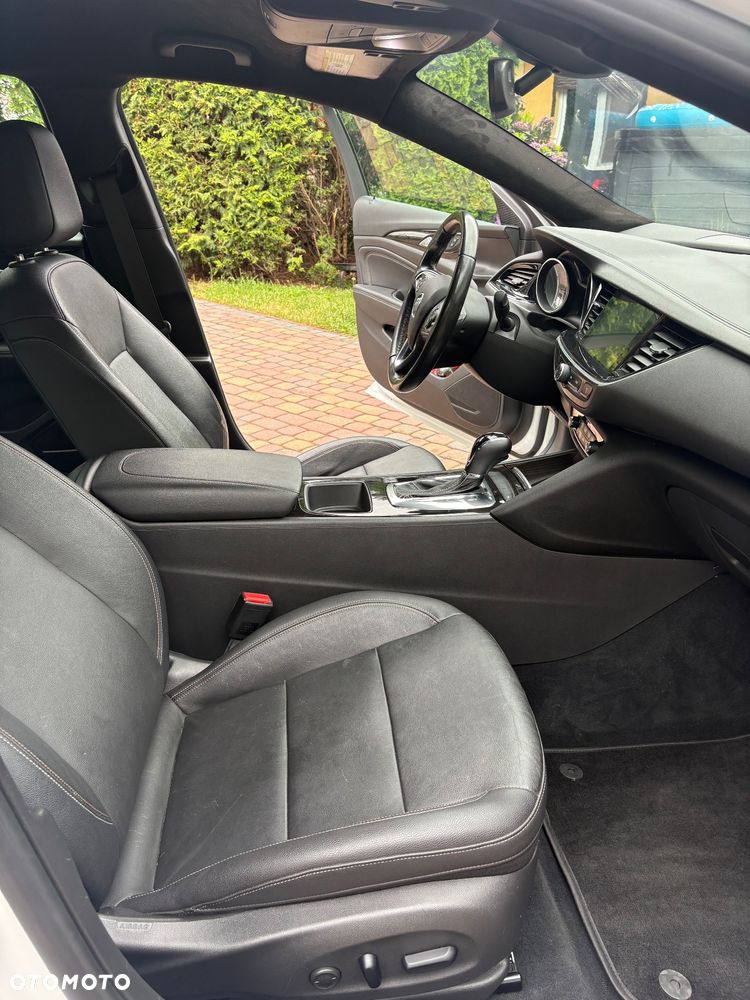 Opel Insignia - 13