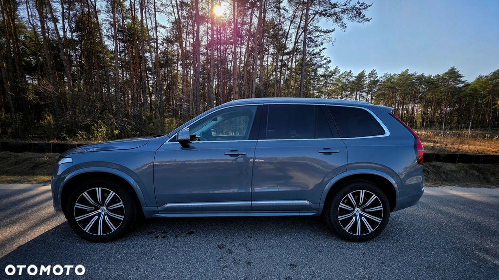 Volvo XC 90 - 9