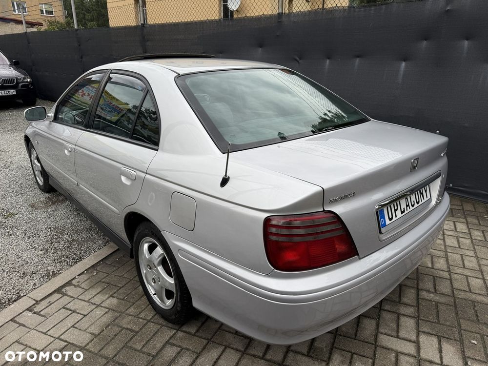 Honda Accord 2.0 ES - 9