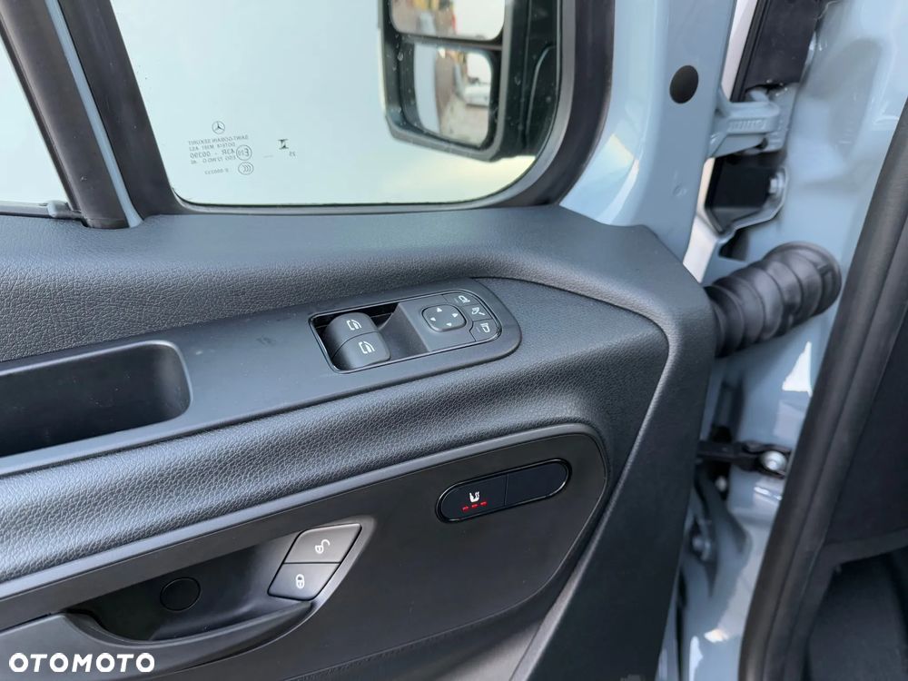Mercedes-Benz Sprinter - 15