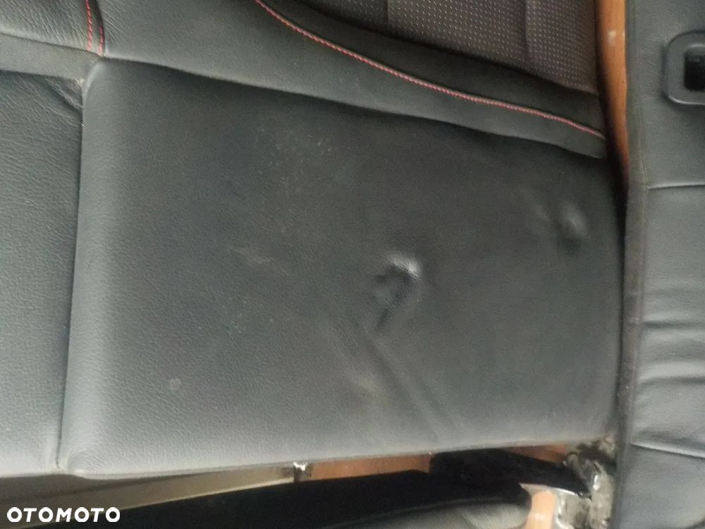 MRCEDES W176 FOTELE KANAPA BOCZKI UK - 6