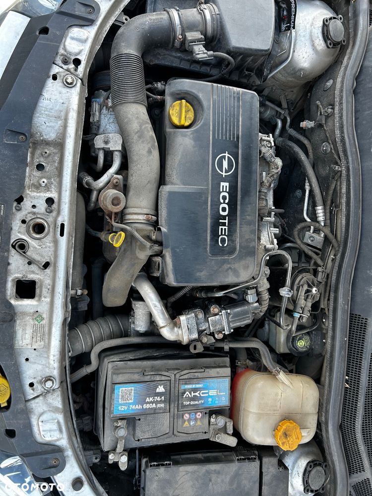 Opel Astra 1.7 CDTI Essentia - 10