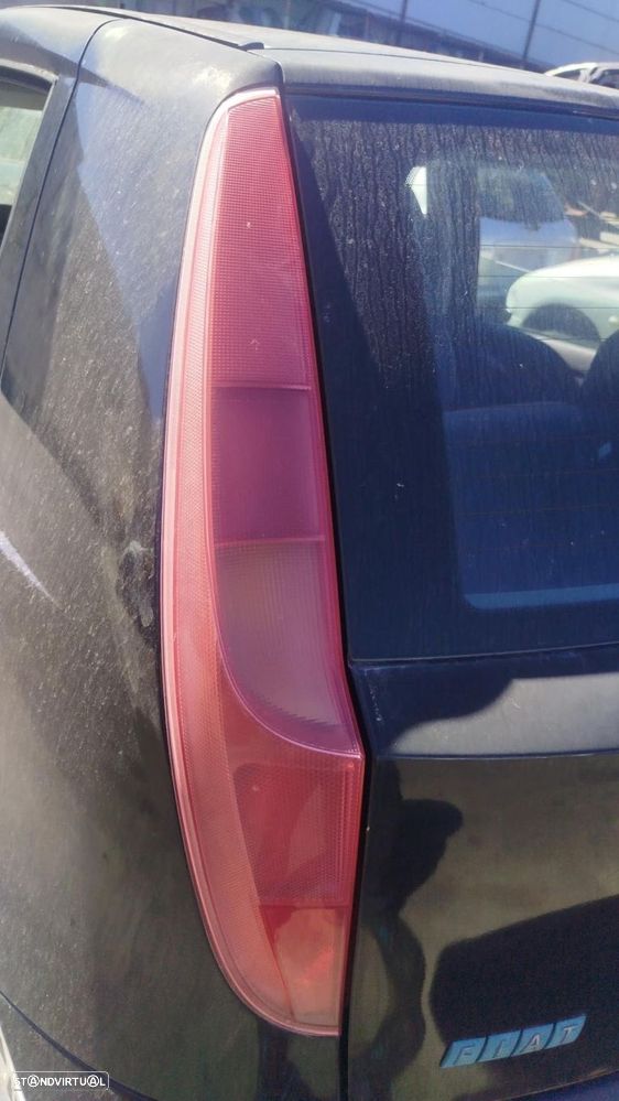 Farolim esquerdo FIAT Punto (188_) - 1