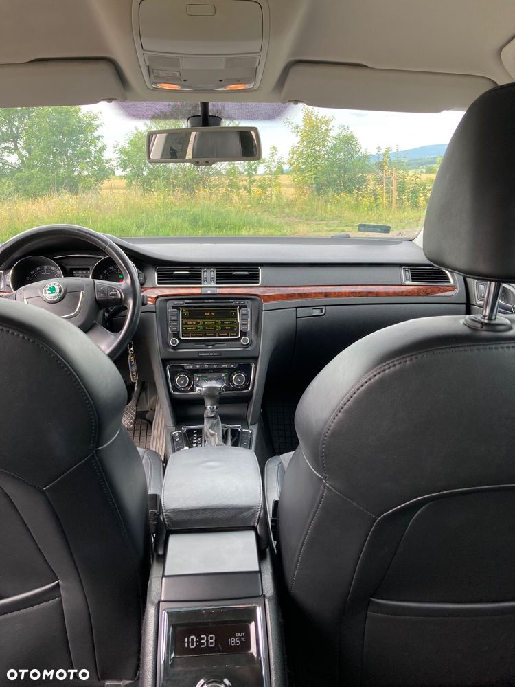 Skoda Superb 2.0 TDI Elegance DSG - 7